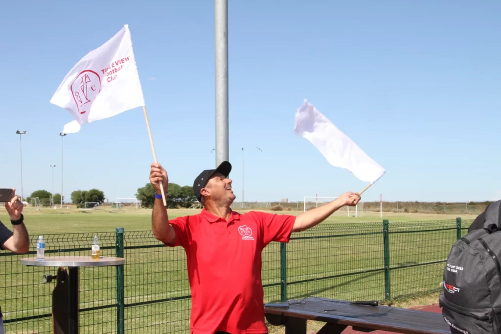 879a13_628ecb9f4fed413c9a483f5c6edc7712_mv2